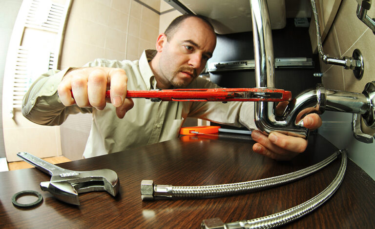 How long to become a journeyman plumber